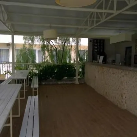 Aquabella Beach Hotel